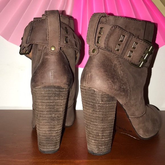 Women’s Ankle Booties 🤎 - Picture 6 of 9